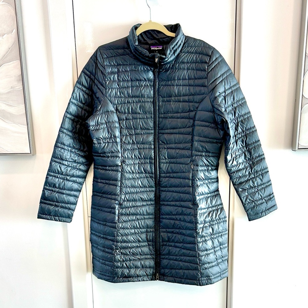 Patagonia Women's Navy Down Jacket